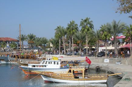Türkei Ferienort Side am Hafen