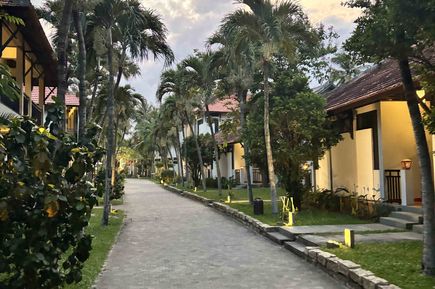 Weg durch die verschiedenen Hotelzimmer/Bungalows