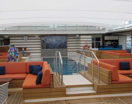 Poolbereich - Hanseatic Nature