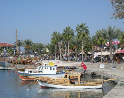 Türkei Ferienort Side am Hafen
