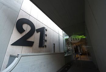 Hotel Twenty One